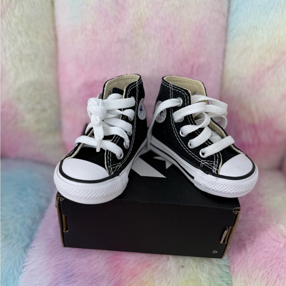 Infant converse 2c
